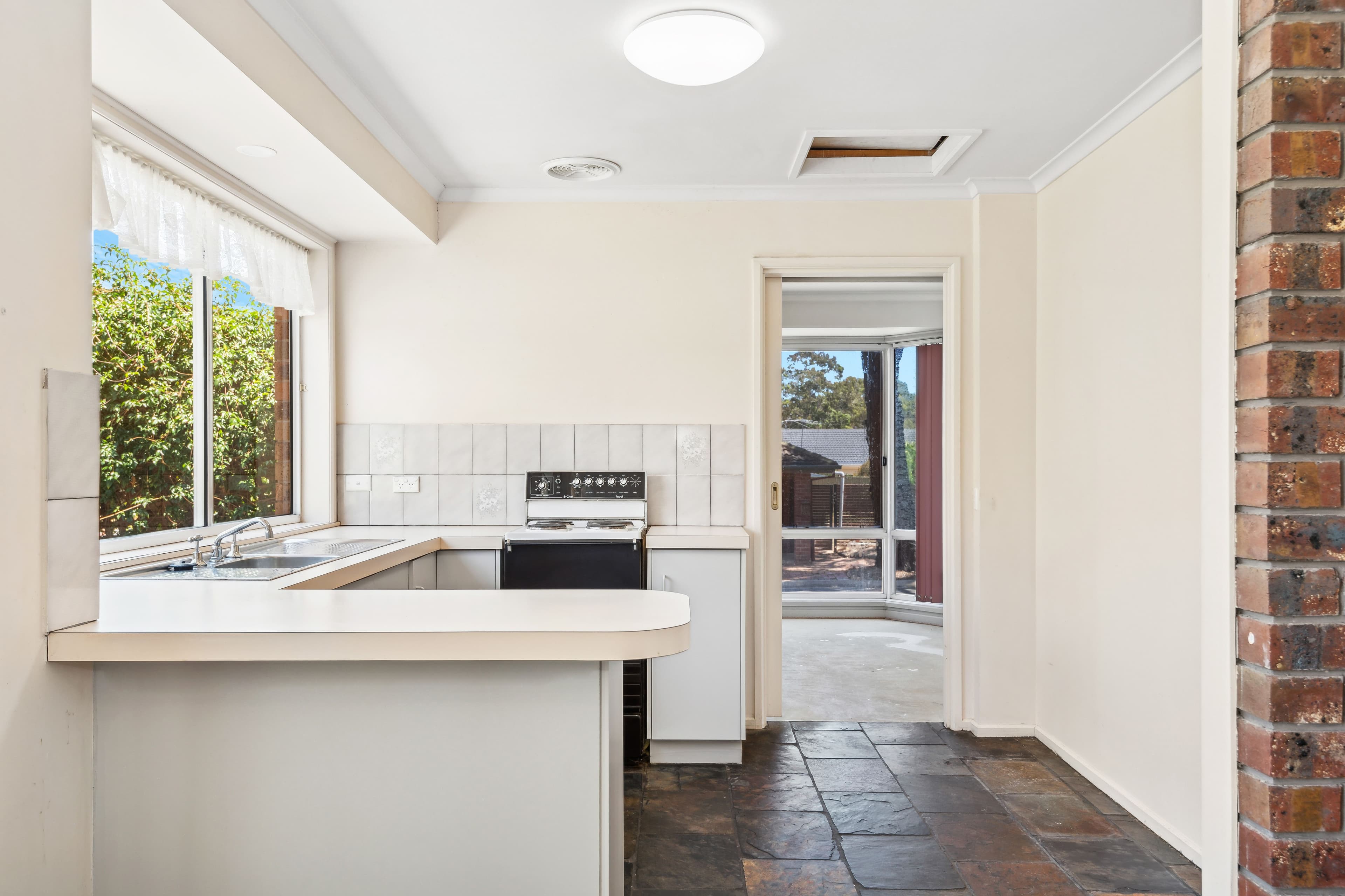 7 Linton Place, Aberfoyle Park SA 5159, Aberfoyle Park - Thumbnail 7