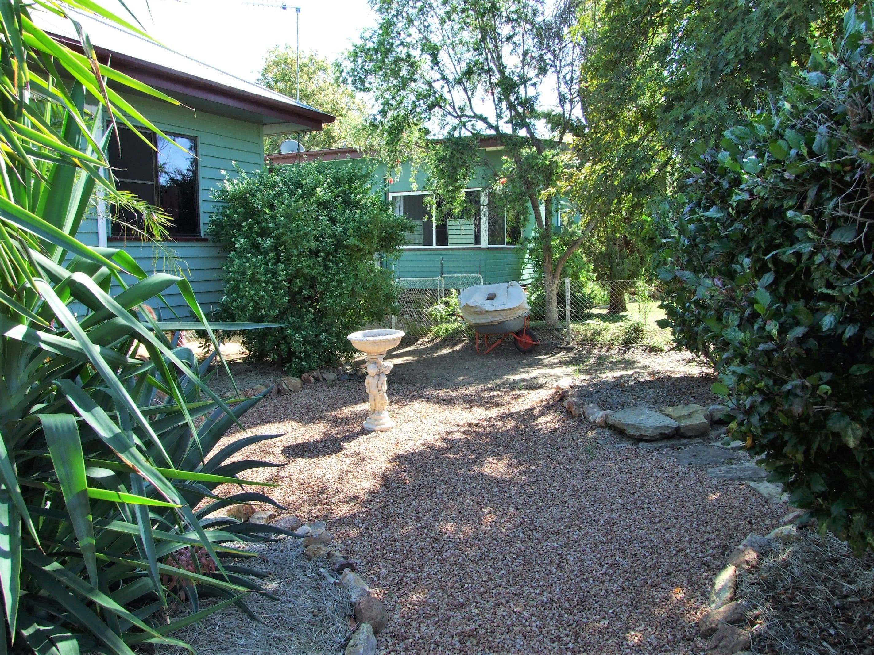 29 Galah Street, Longreach QLD 4730, Longreach - Thumbnail 2