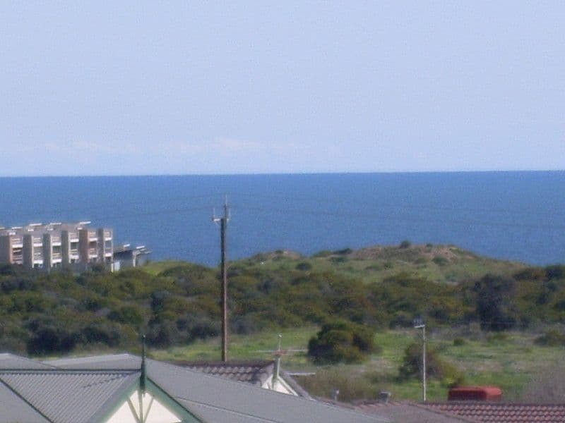 6 Laffitte Place, SEAFORD RISE SA 5169, Seaford Rise - Thumbnail 2