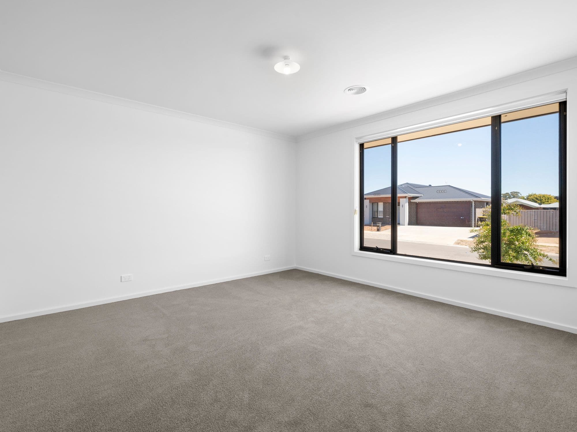 31 Roynic Parade, Benalla VIC 3672, Benalla - Thumbnail 4