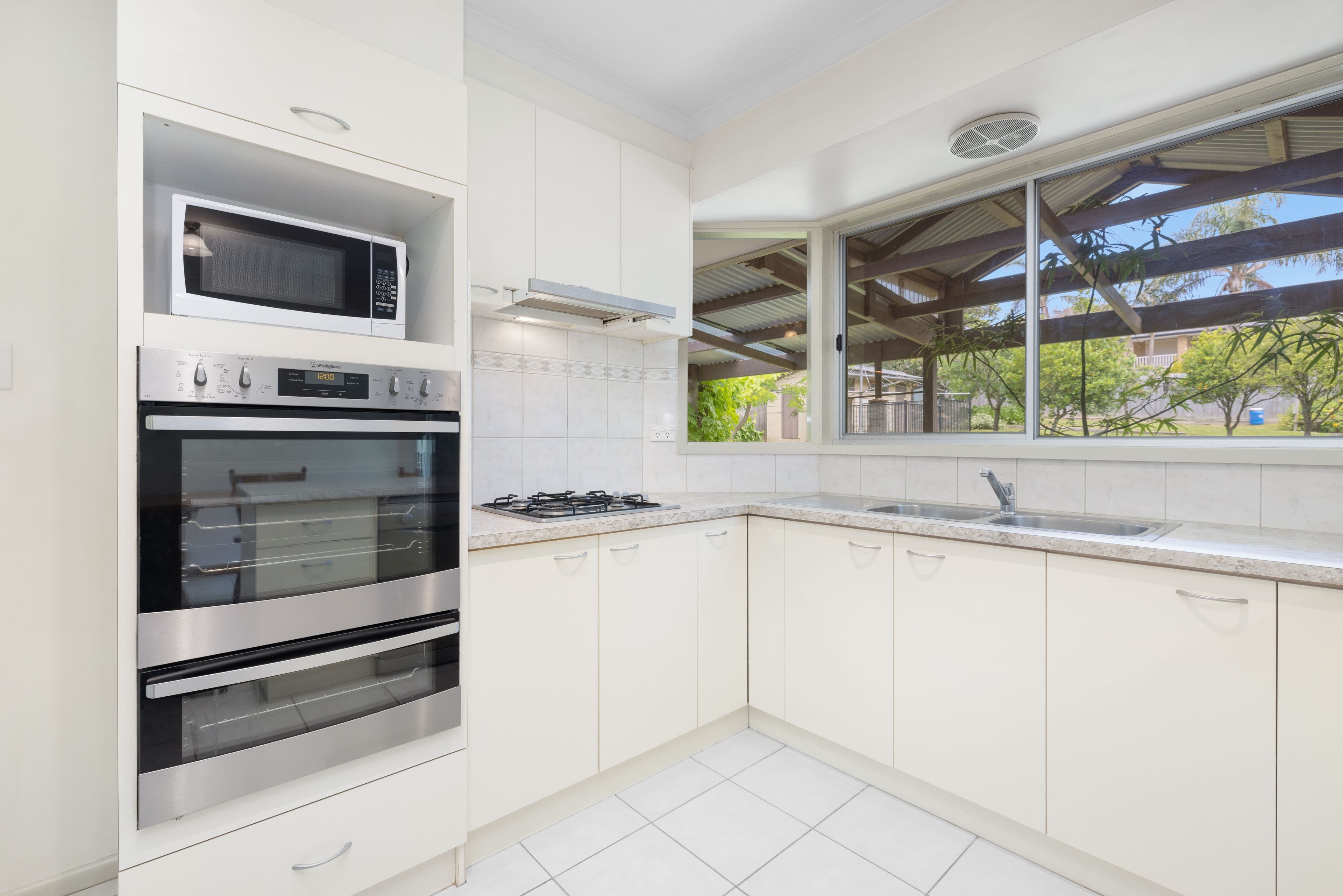 12 Cornhill Street, Ferntree Gully VIC 3156, Ferntree Gully - Thumbnail 6