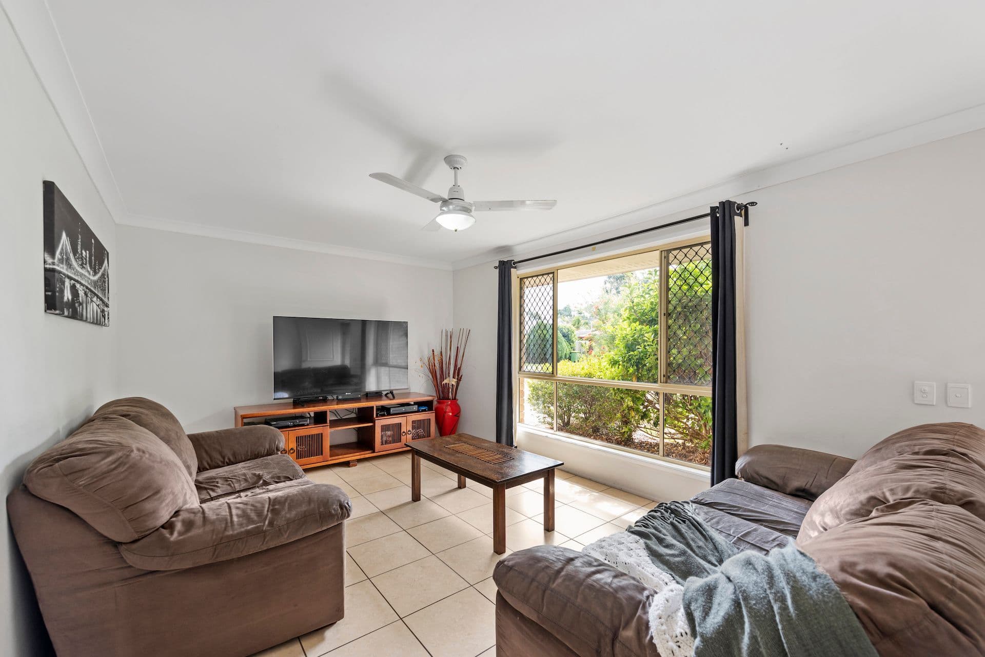 39 Rosebrook Street, Kallangur QLD 4503, Kallangur - Thumbnail 2