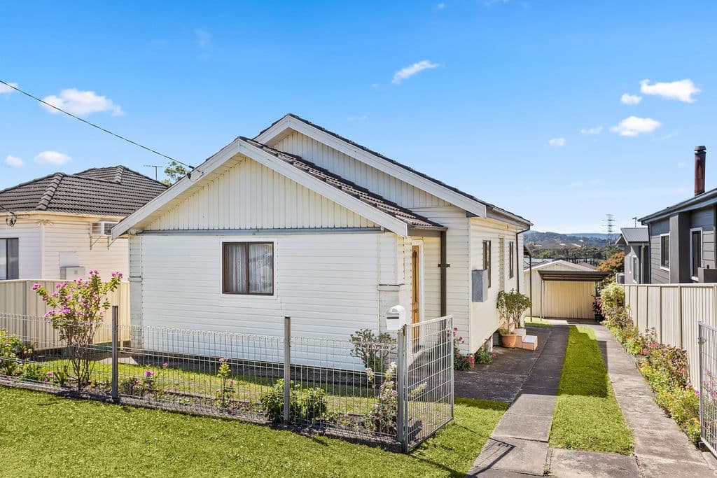 26 Bethlehem Street, Cringila - Image 1