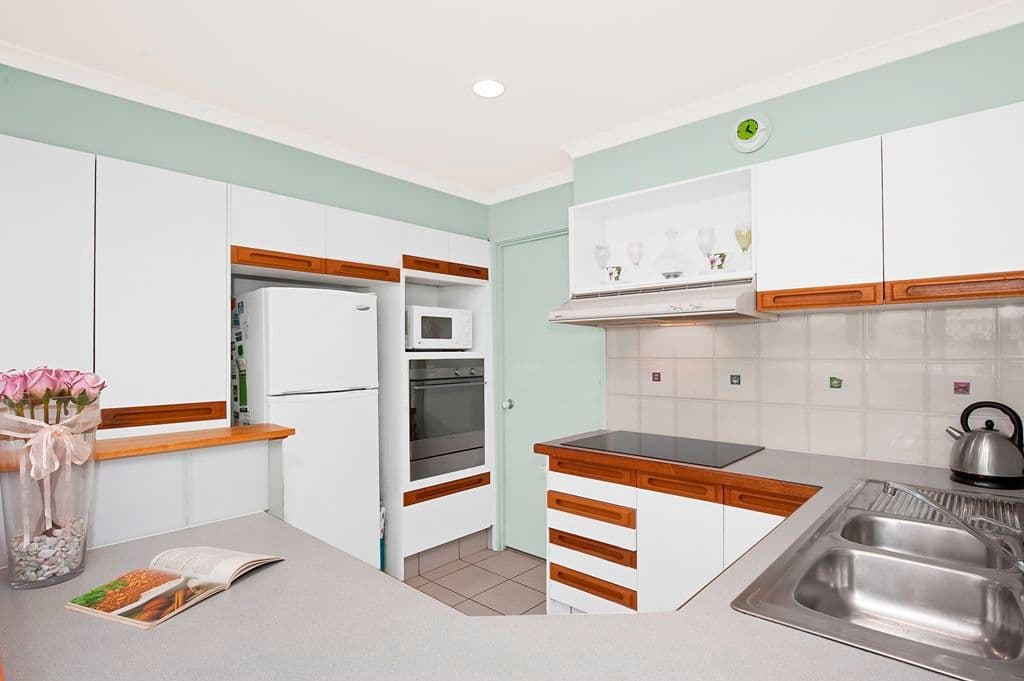 9 Dandenong Terrace, ROBINA QLD 4226, Robina - Thumbnail 2