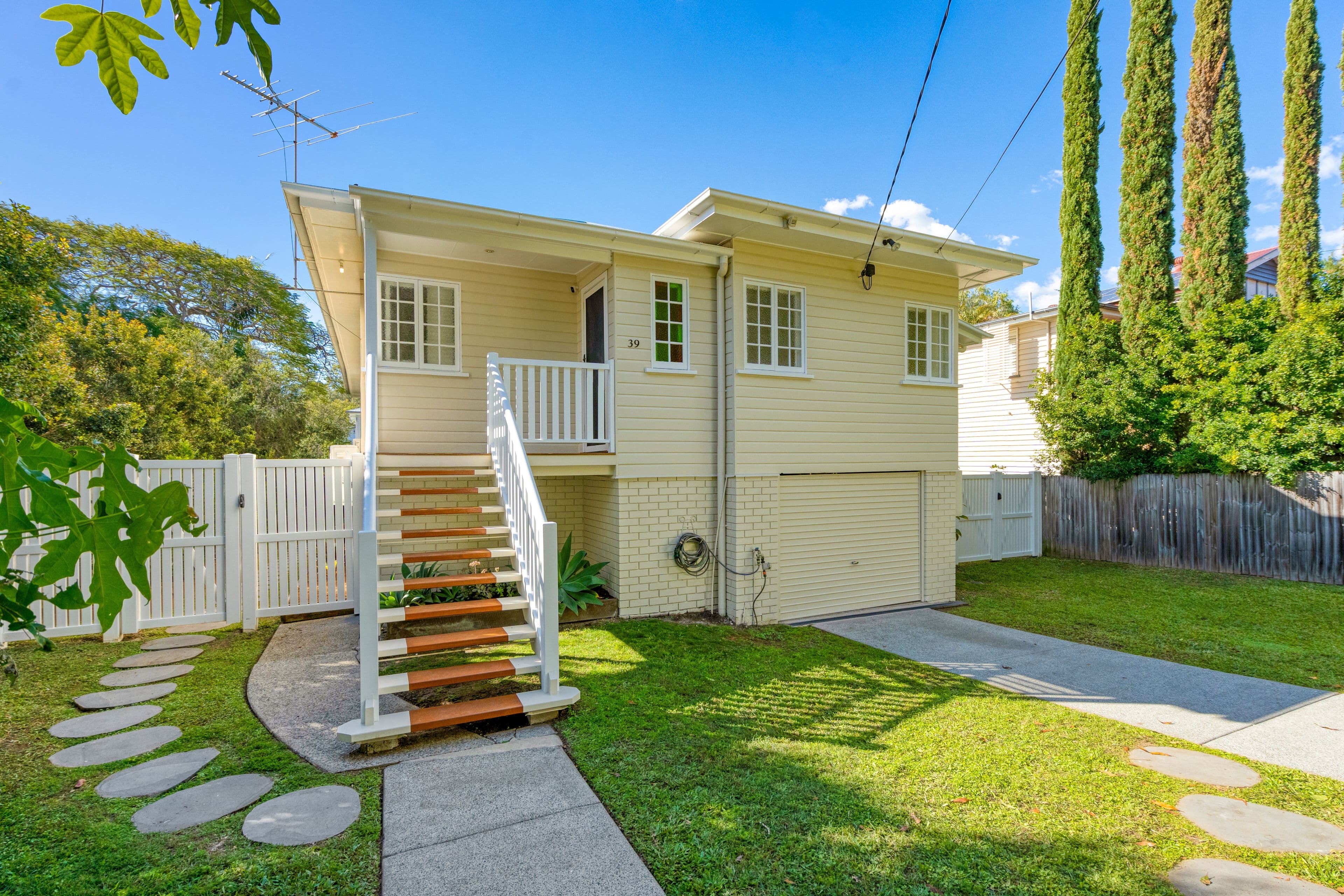 39 Gailey Street, Ashgrove QLD 4060, Ashgrove - Thumbnail 2