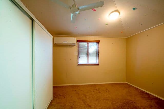 61 Fir Street, Barcaldine QLD 4725, Barcaldine - Thumbnail 5