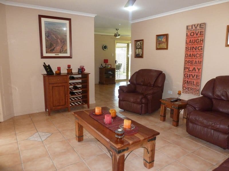 24 Absolon Street, SOUTH MACKAY QLD 4740, South Mackay - Thumbnail 4