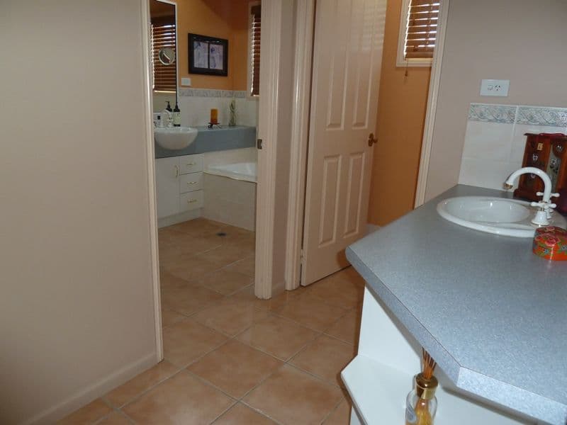 24 Absolon Street, SOUTH MACKAY QLD 4740, South Mackay - Thumbnail 8