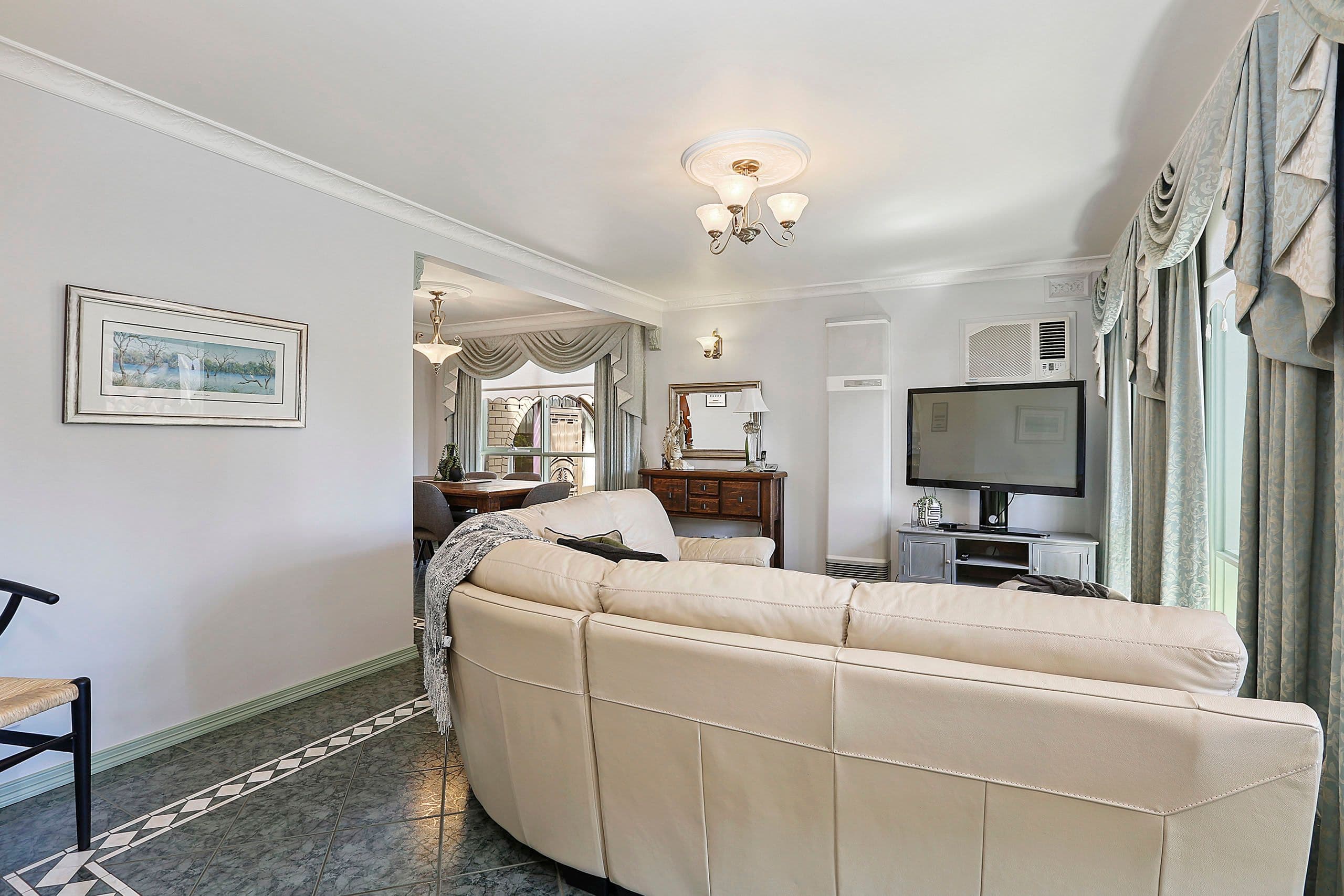 10 Gaunt Street, Lara VIC 3212, Lara - Thumbnail 2