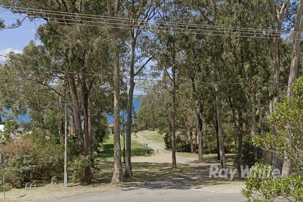 77 Skye Point Road, Coal Point - Thumbnail 3