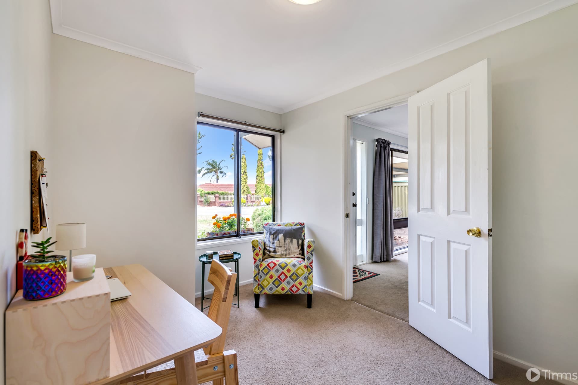 19 French Crescent, Trott Park - Thumbnail 4