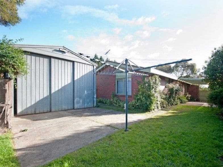 12 Sandhurst Crescent, Bundoora VIC 3083, Bundoora - Thumbnail 8