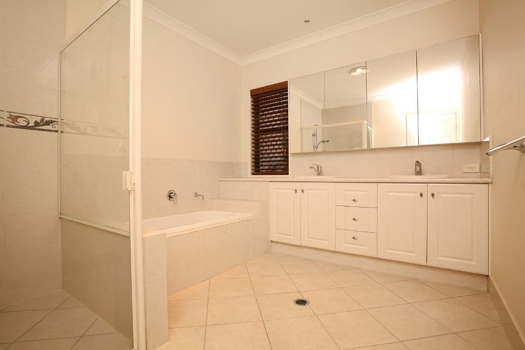 51 Lancewood Circuit, ROBINA QLD 4226, Robina - Thumbnail 7