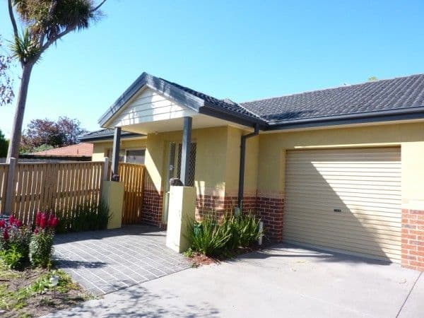 2 Campbell Street, FRANKSTON VIC 3199, Frankston - Image 1