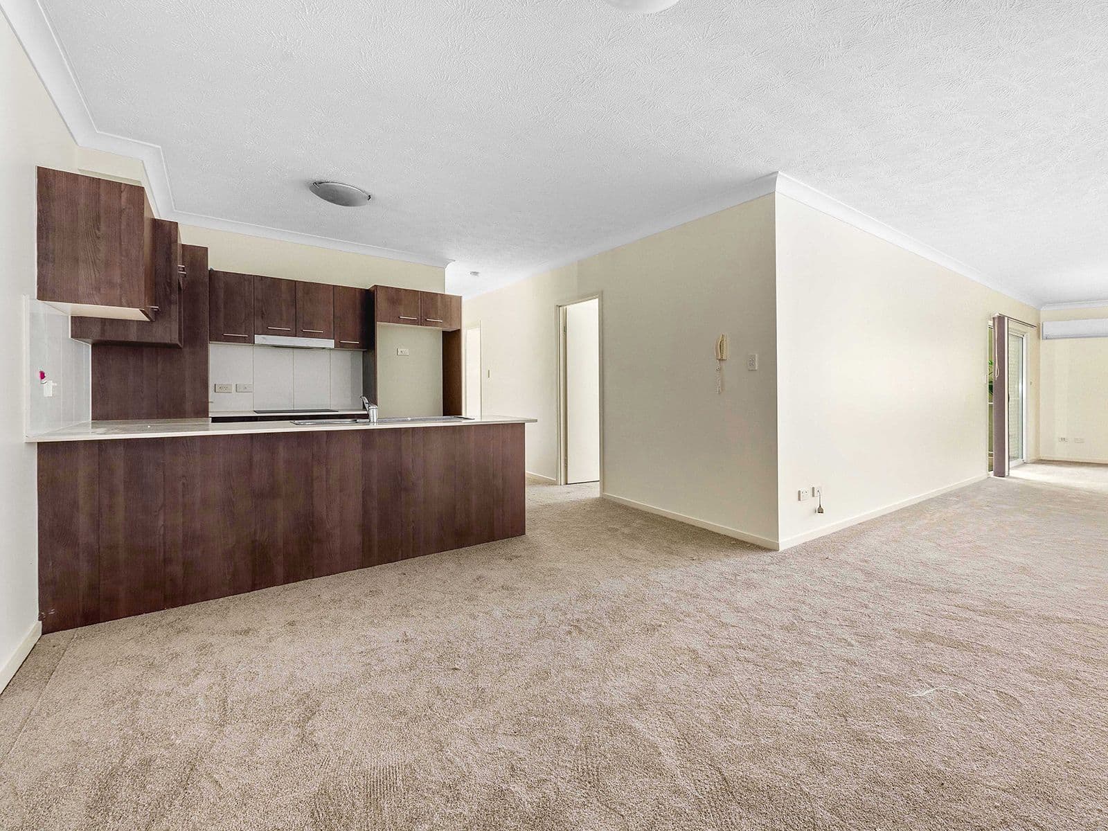 8 Sharon Court, Casino - Thumbnail 2