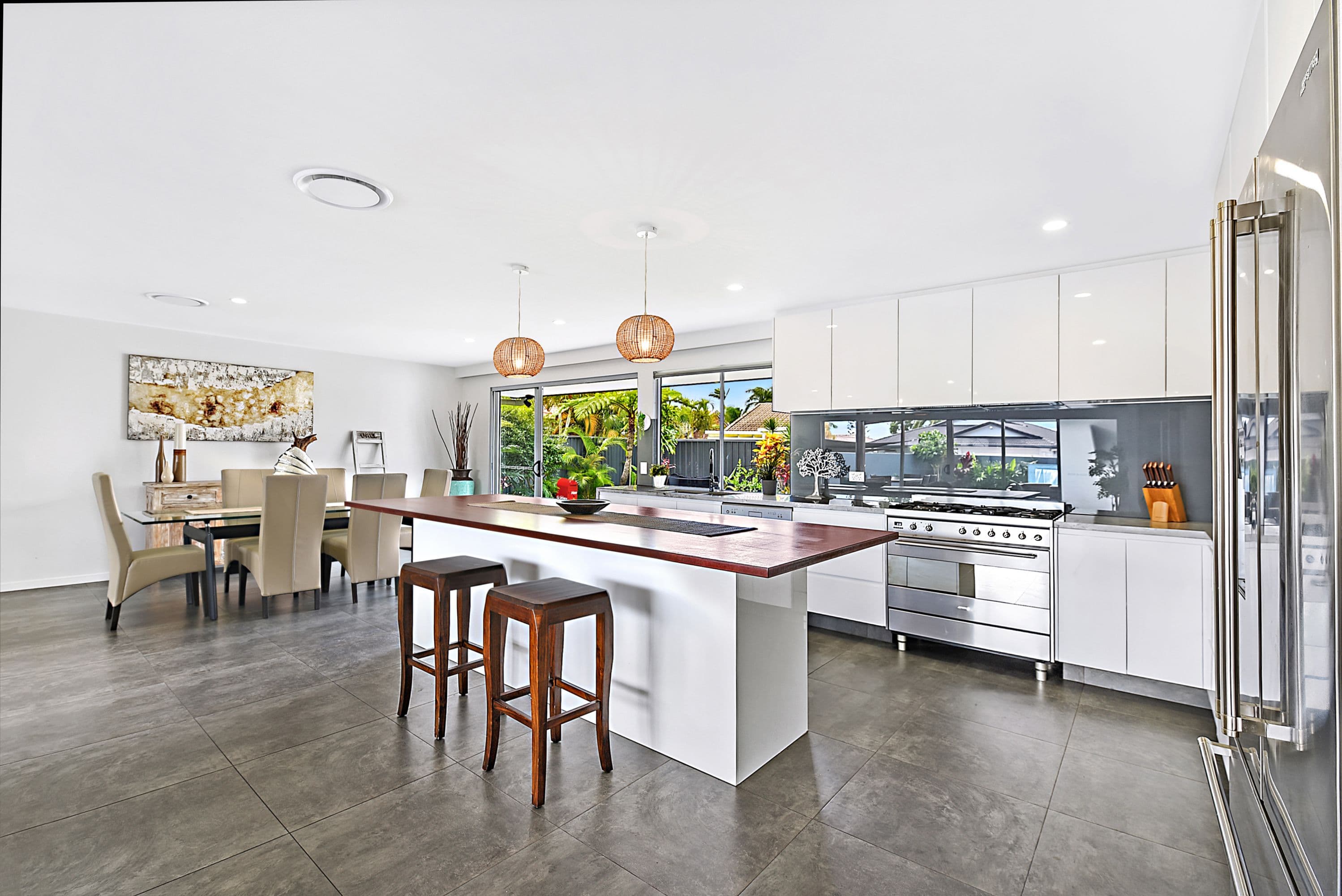 24 Pintail Crescent, Burleigh Waters QLD 4220, Burleigh Waters - Thumbnail 4
