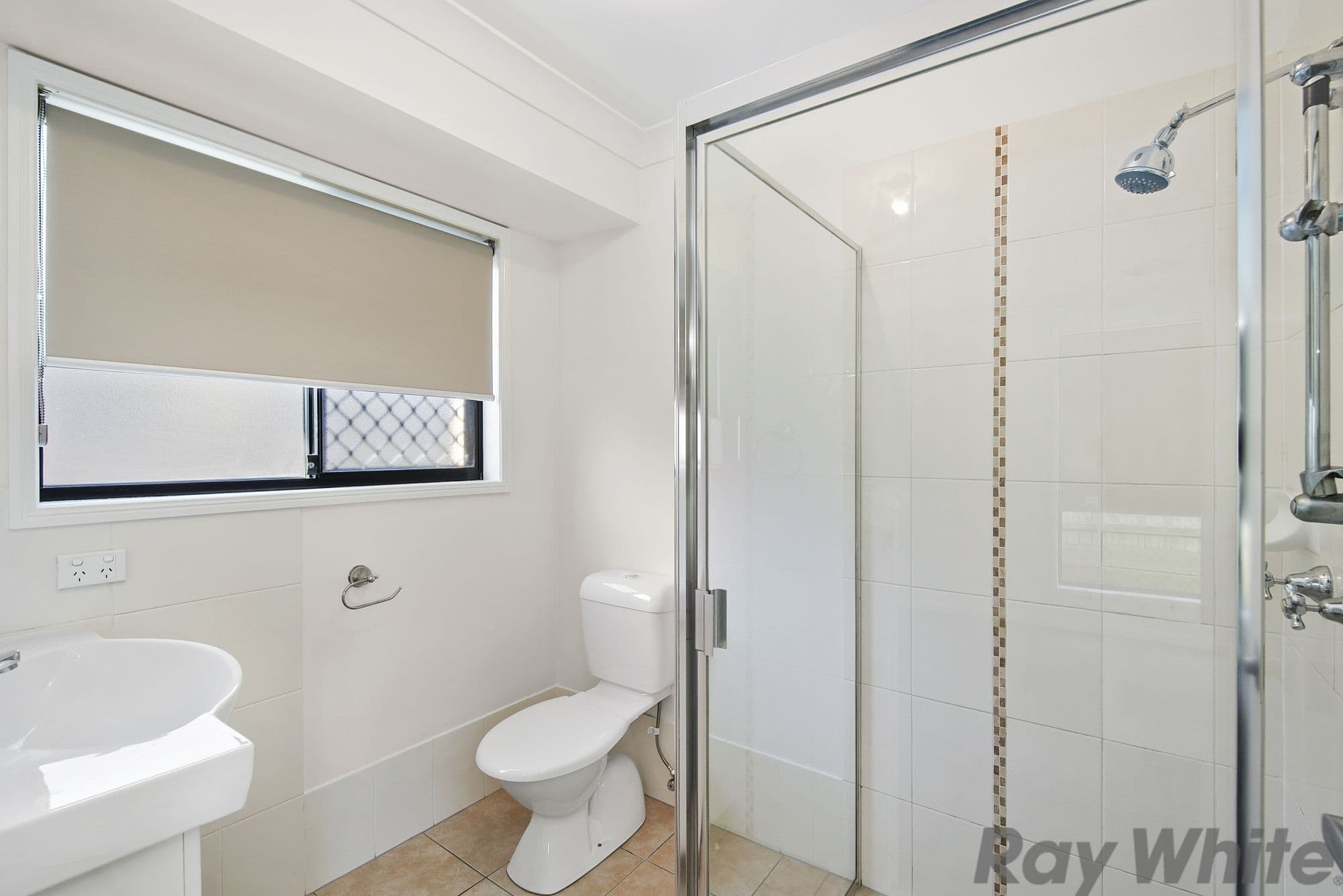 13 Hubner Drive, Rothwell QLD 4022, Rothwell - Thumbnail 3