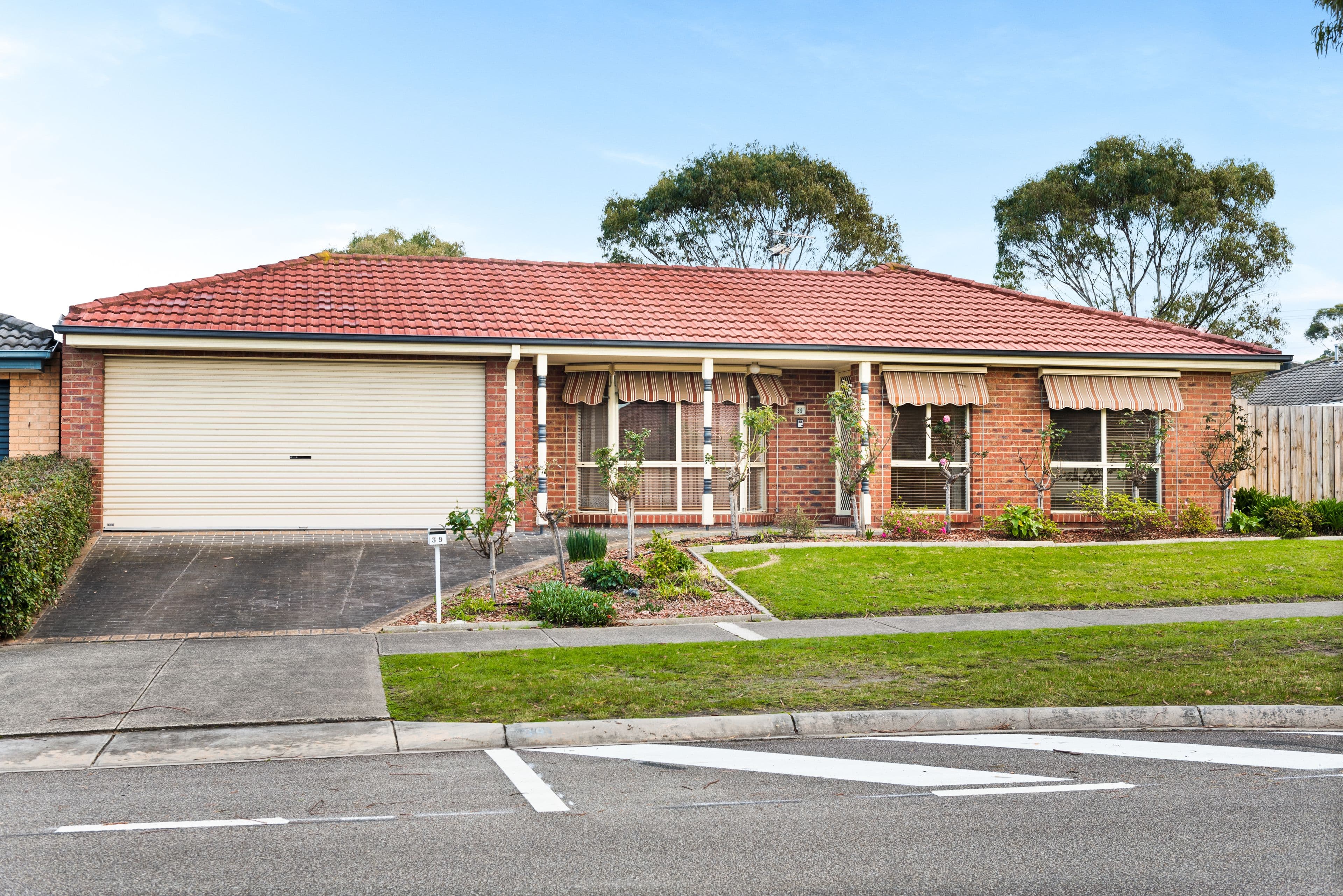 39 Dunbarton Drive, Pakenham VIC 3810, Pakenham - Image 1