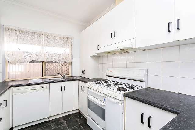 20 Price Avenue, PENNINGTON SA 5013, Pennington - Thumbnail 2