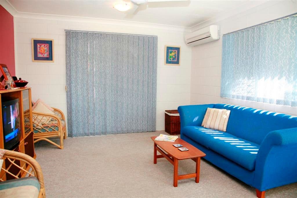 15 Tuffley Street, WEST END QLD 4810, West End - Thumbnail 3