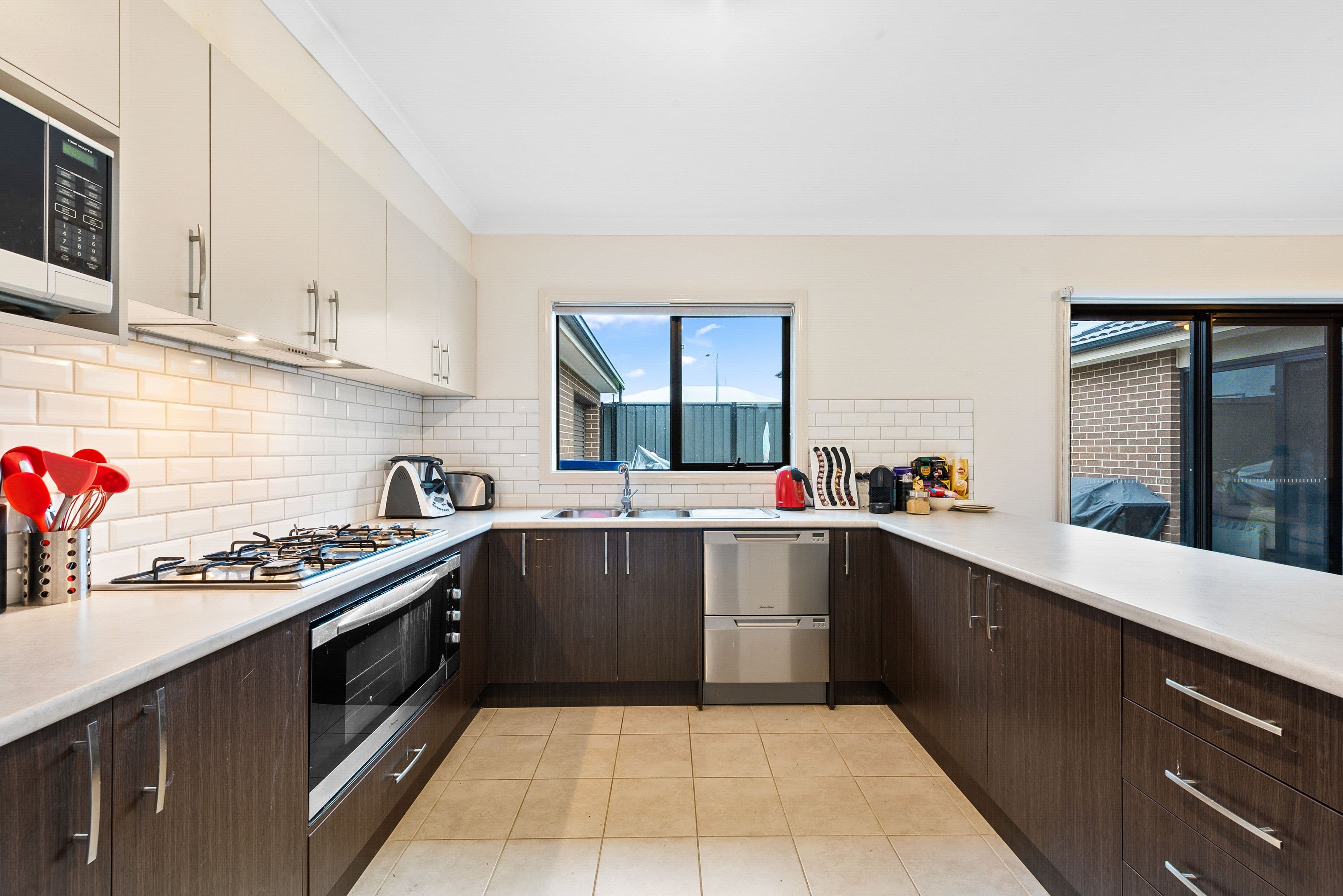 98 Lockhart Street, Mernda VIC 3754, Mernda - Thumbnail 2