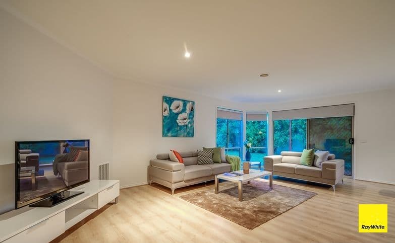 24 Glencoe Avenue, Truganina VIC 3029, Truganina - Thumbnail 4