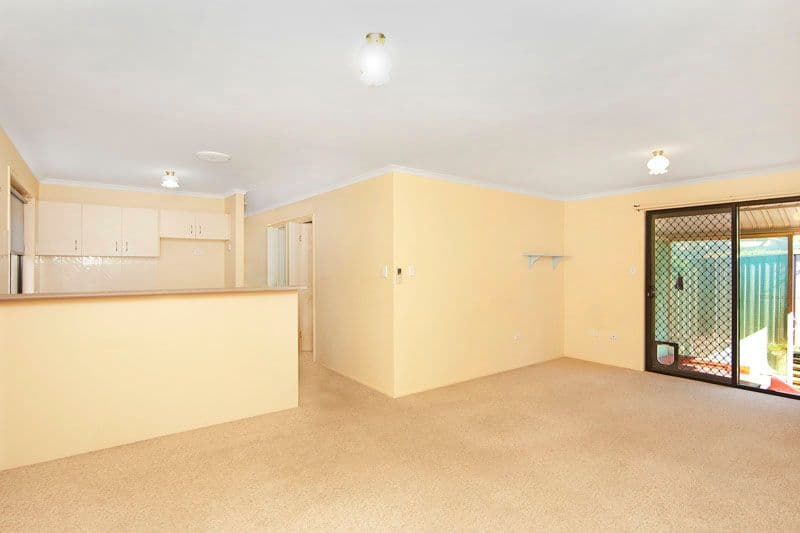 5 Franklin Drive, LAKE MUNMORAH NSW 2259, Lake Munmorah - Thumbnail 4