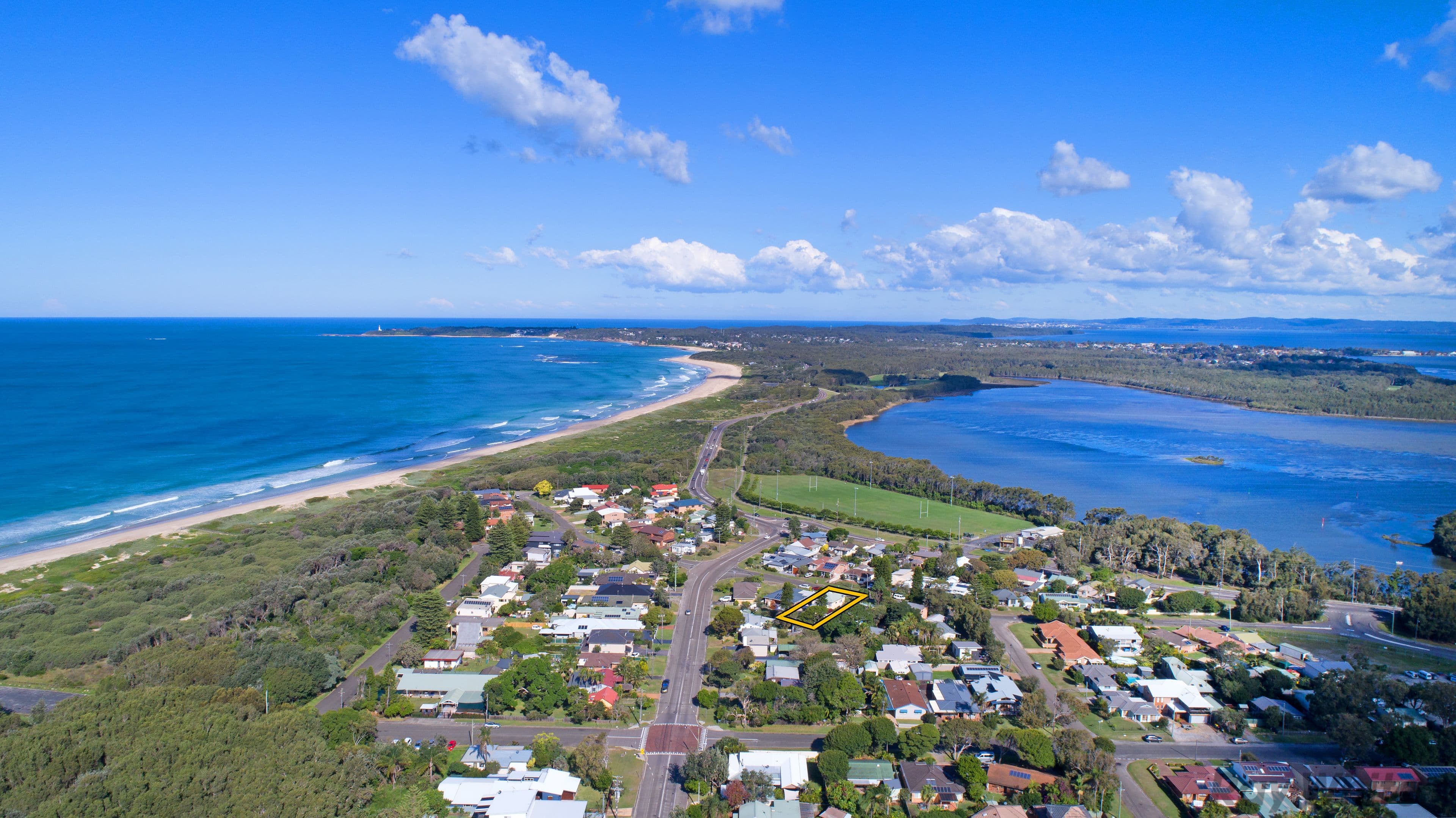 18 Boomerang Street, Budgewoi - Image 1