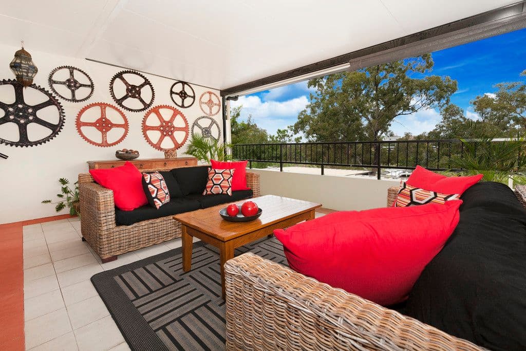 17 Rosecliffe Street, Highgate Hill QLD 4101, Highgate Hill - Image 1