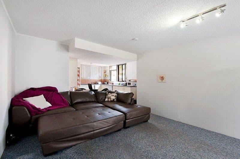 34 Monaco Street, Broadbeach Waters QLD 4218, Broadbeach Waters - Thumbnail 2
