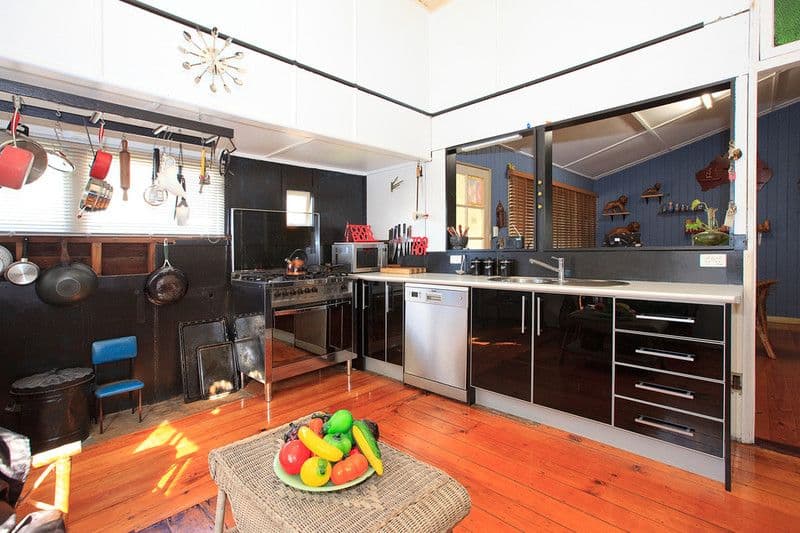 31 Barrack Road, CANNON HILL QLD 4170, Cannon Hill - Thumbnail 5