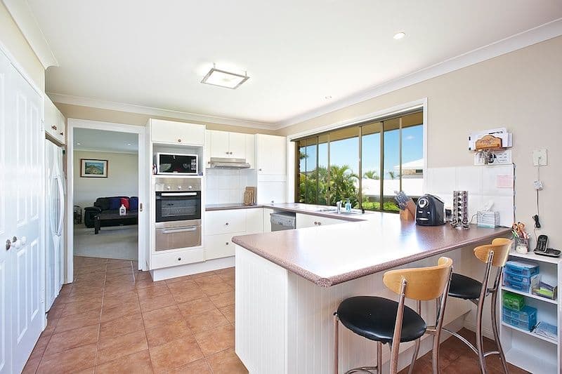 8 Maritime Court, VICTORIA POINT QLD 4165, Victoria Point - Thumbnail 6