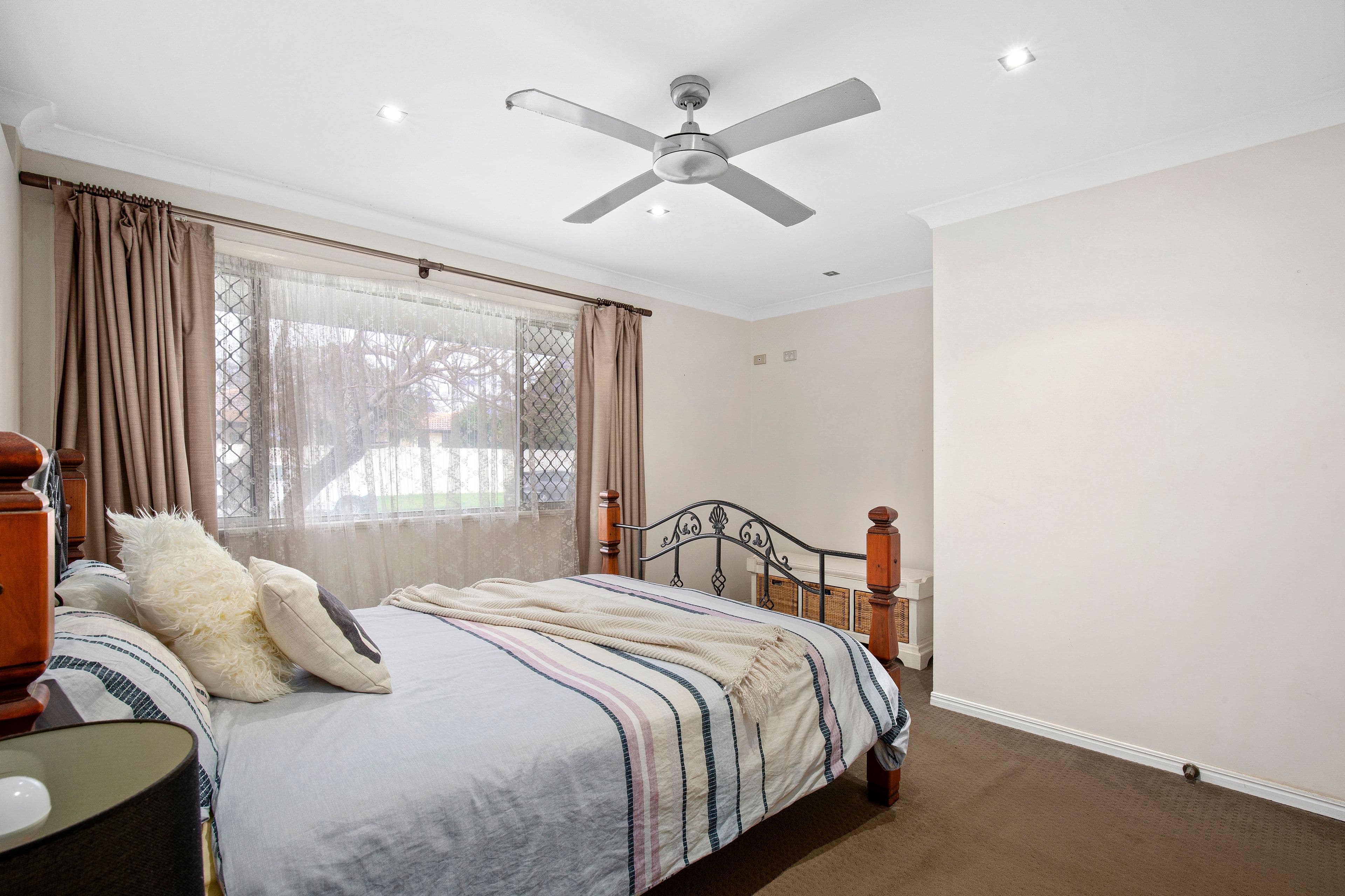 3 Yeringba Street, Mermaid Waters QLD 4218, Mermaid Waters - Thumbnail 6