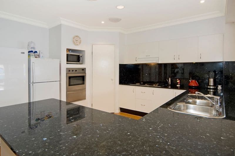 BURLEIGH WATERS QLD 4220, Burleigh Waters - Thumbnail 7