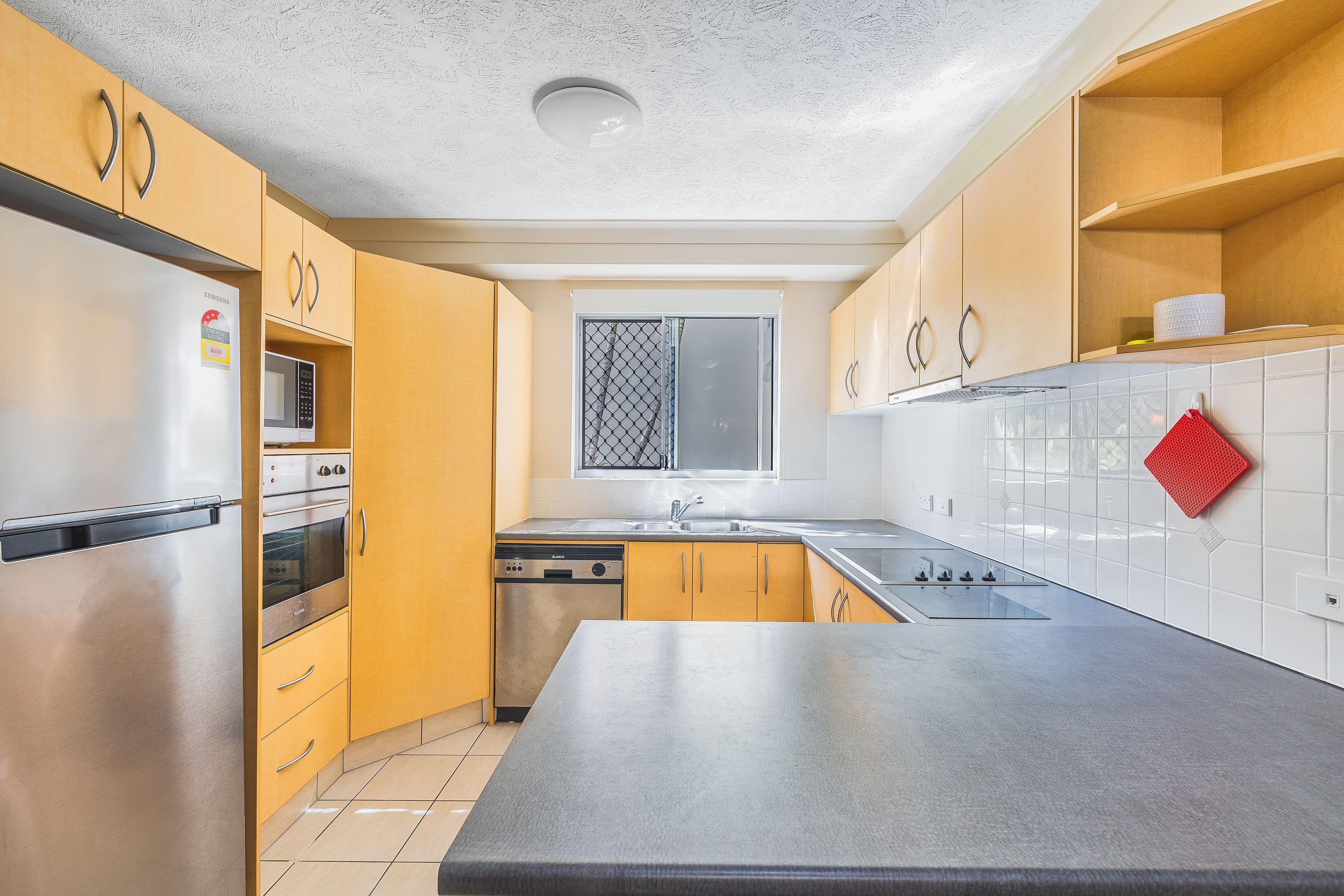 1/108 Mills Street, Altona North - Thumbnail 4