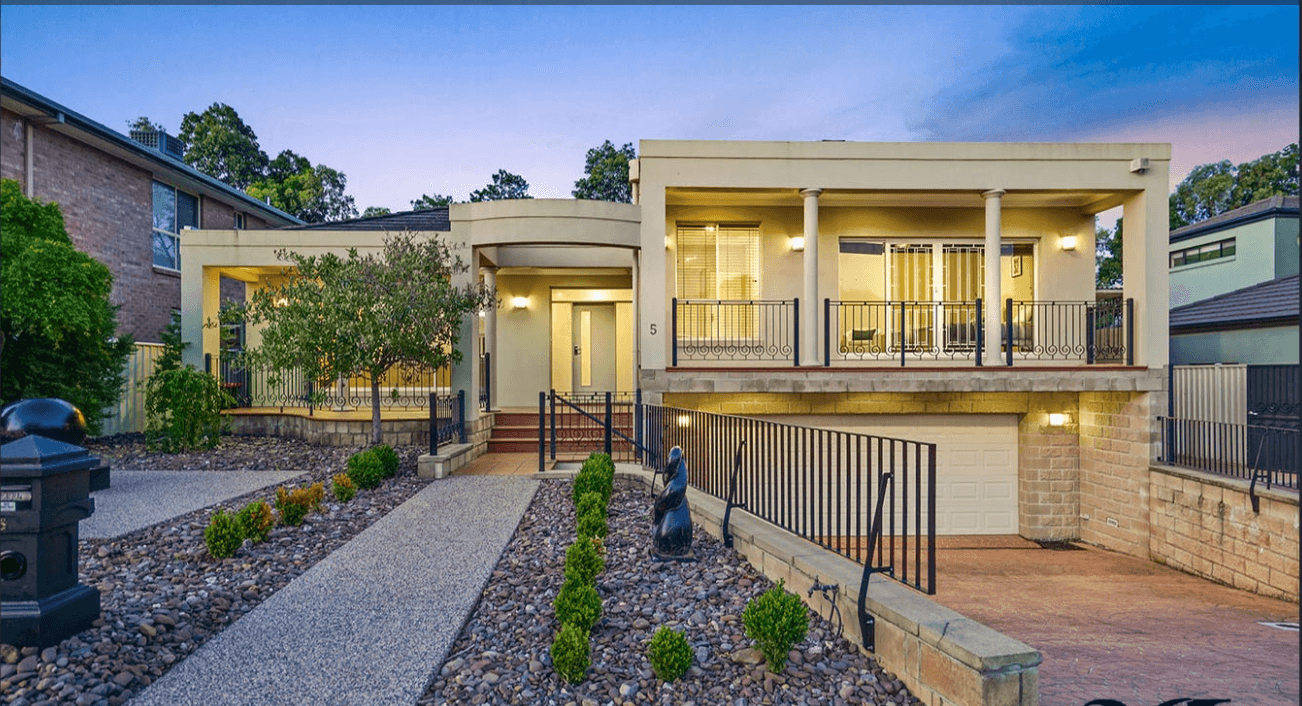 5 Windsor Gardens, Caroline Springs VIC 3023, Caroline Springs - Thumbnail 2