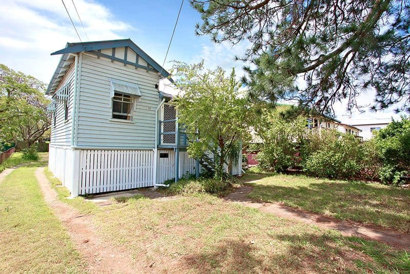 30 Elmes Road, ROCKLEA QLD 4106, Rocklea - Thumbnail 2