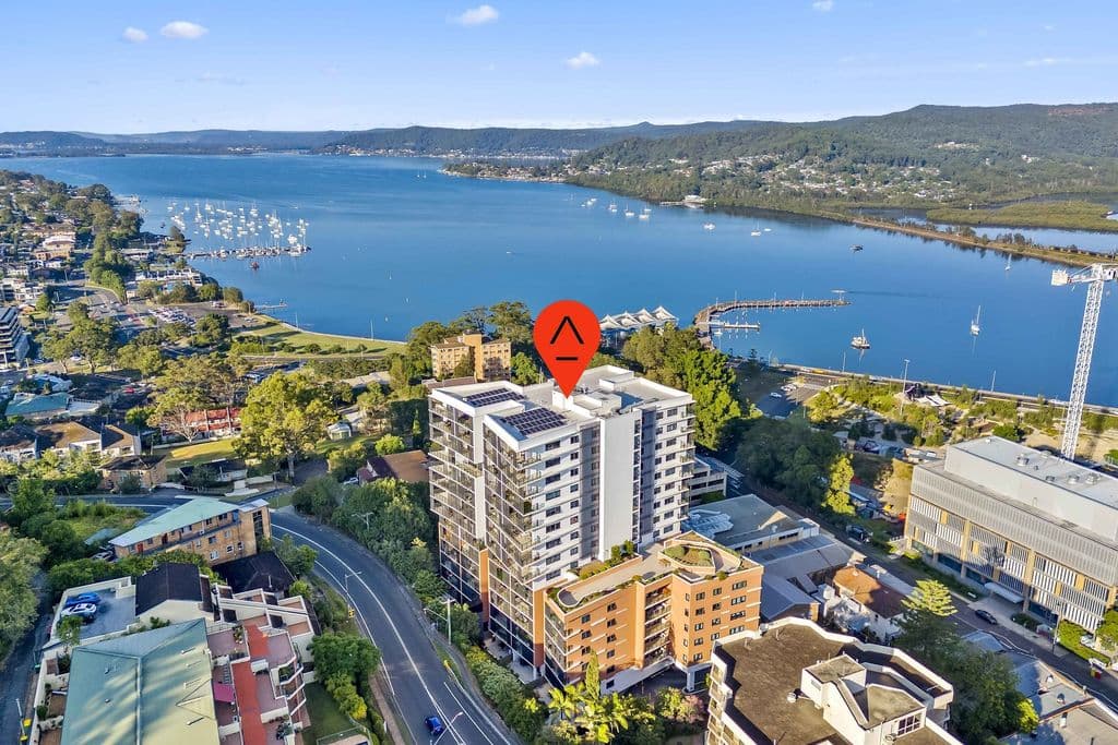 107/25 Mann Street, Gosford - Image 1