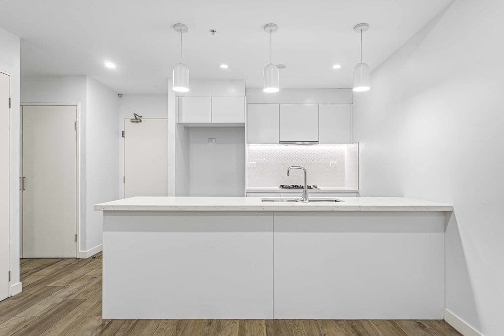 107/25 Mann Street, Gosford - Thumbnail 4