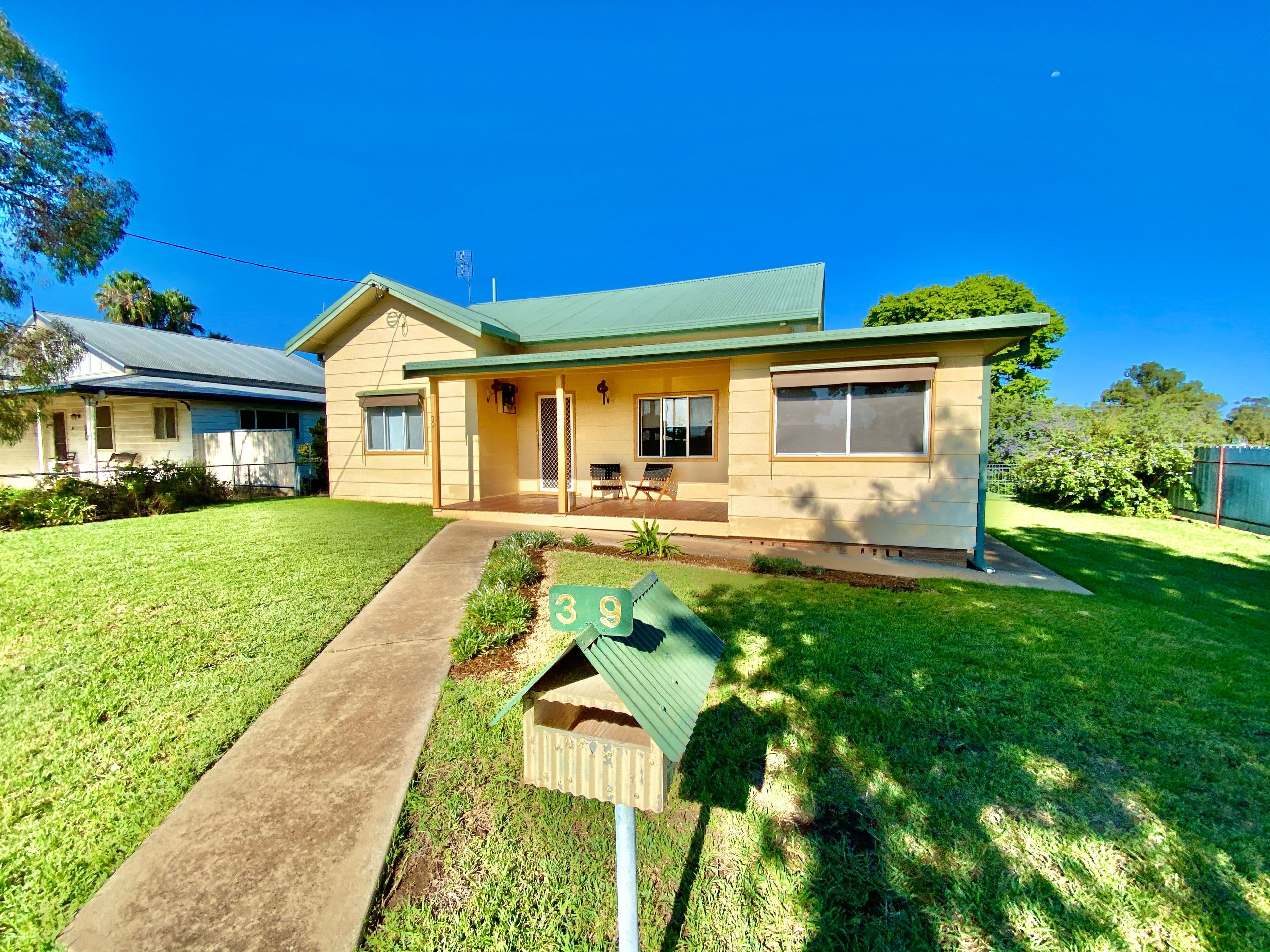 39 Flint Street, Forbes NSW 2871, Forbes - Thumbnail 2