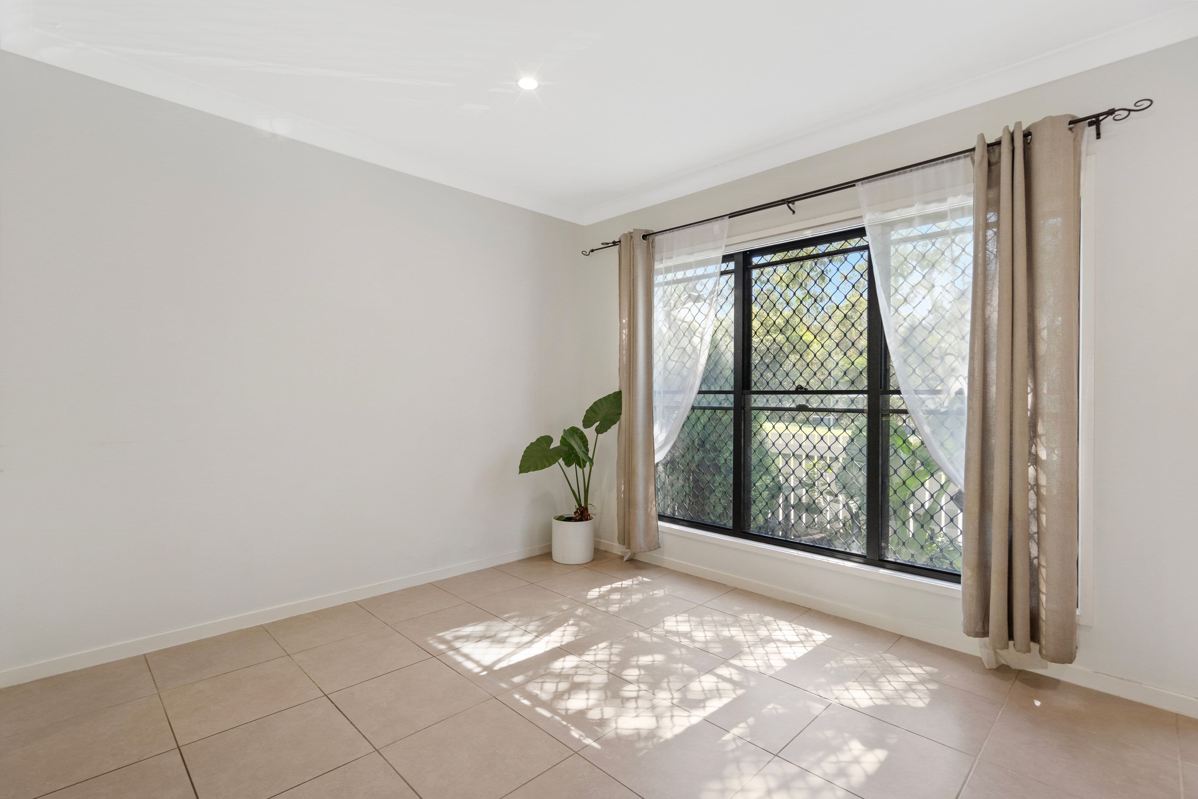 16 Schroeder Street, Yarrabilba QLD 4207, Yarrabilba - Thumbnail 5