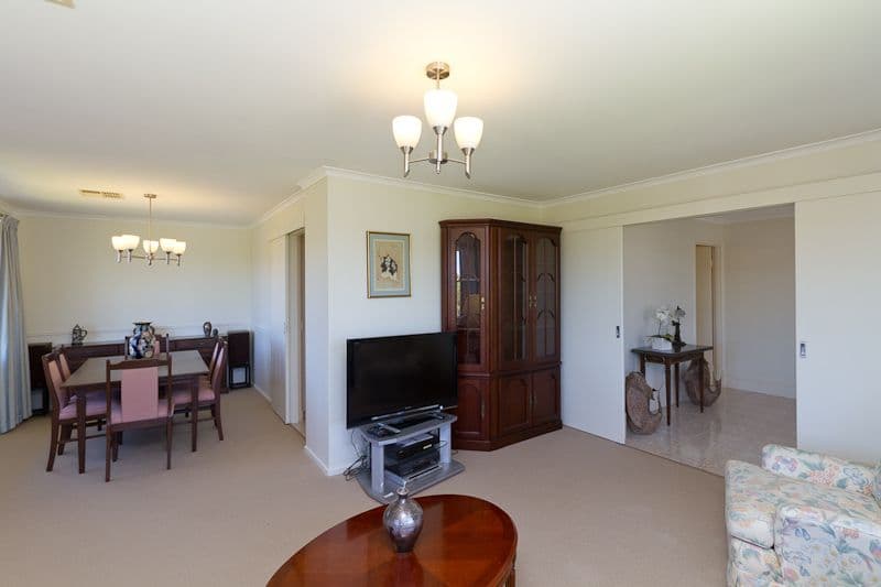 8 Streeton Court, TROTT PARK SA 5158, Trott Park - Thumbnail 4