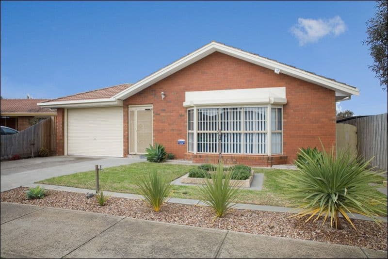 13 Fairwyn Close, MILL PARK VIC 3082, Mill Park - Image 1