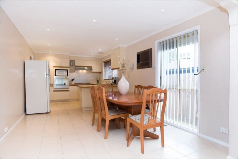 13 Fairwyn Close, MILL PARK VIC 3082, Mill Park - Thumbnail 5