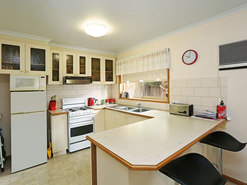 168 Thornhill Road, Highton VIC 3216, Highton - Thumbnail 4