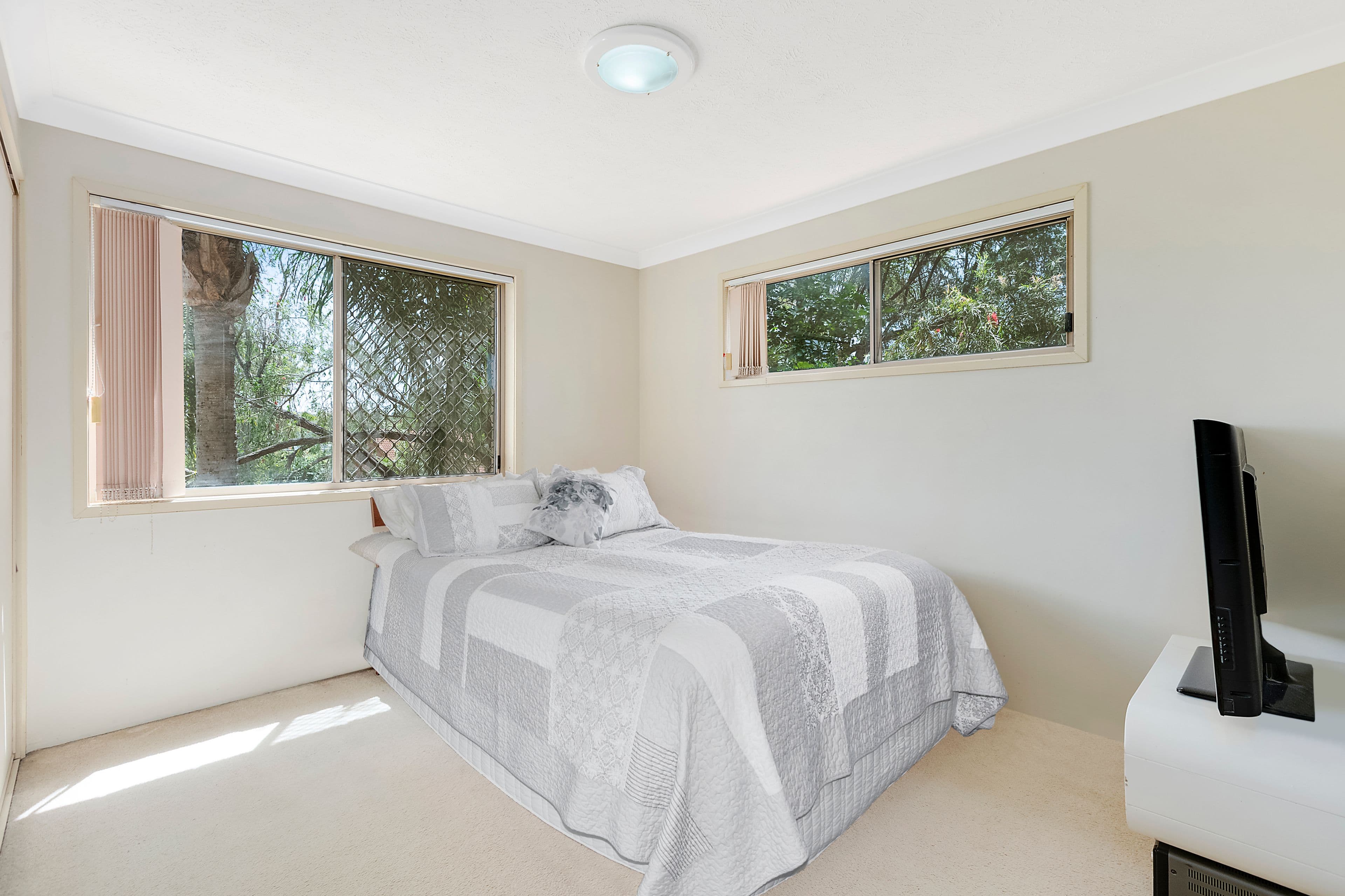 52 Whitby Street, Southport QLD 4215, Southport - Thumbnail 7