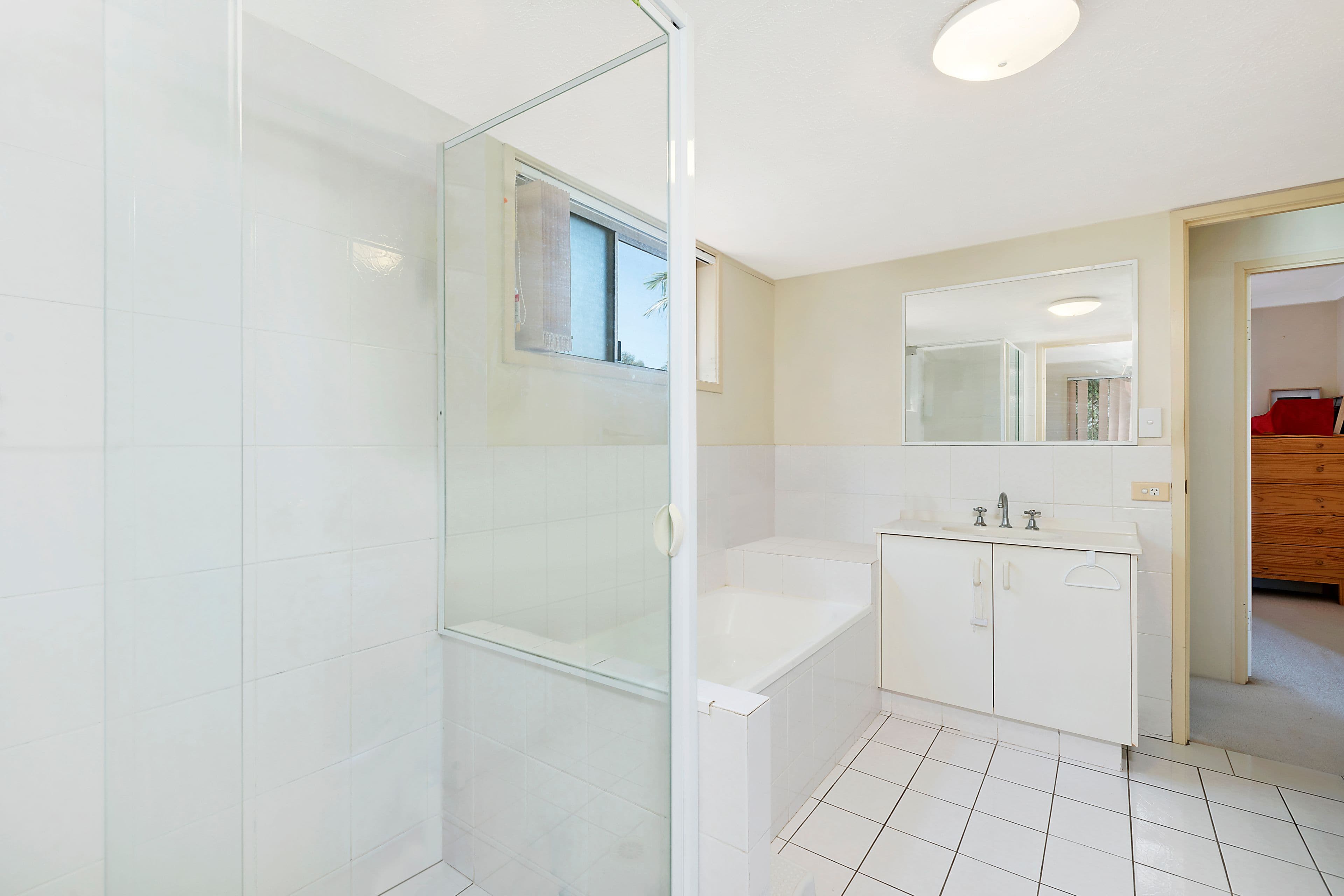 52 Whitby Street, Southport QLD 4215, Southport - Thumbnail 8