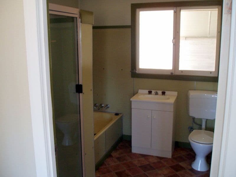 66 Little Parry, CHARLEVILLE QLD 4470, Charleville - Thumbnail 5