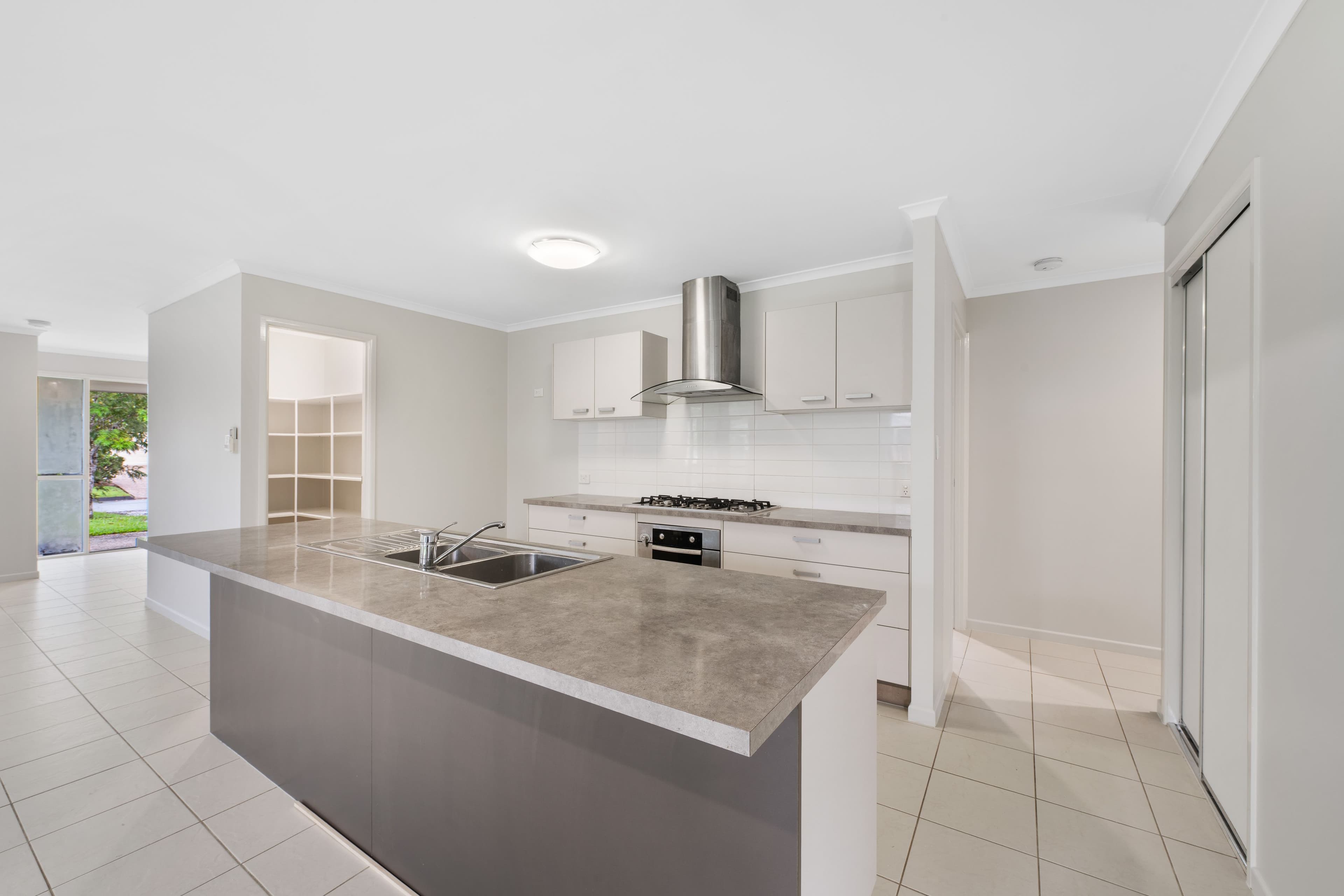 14 Maidenhair Drive, Beerwah QLD 4519, Beerwah - Thumbnail 4