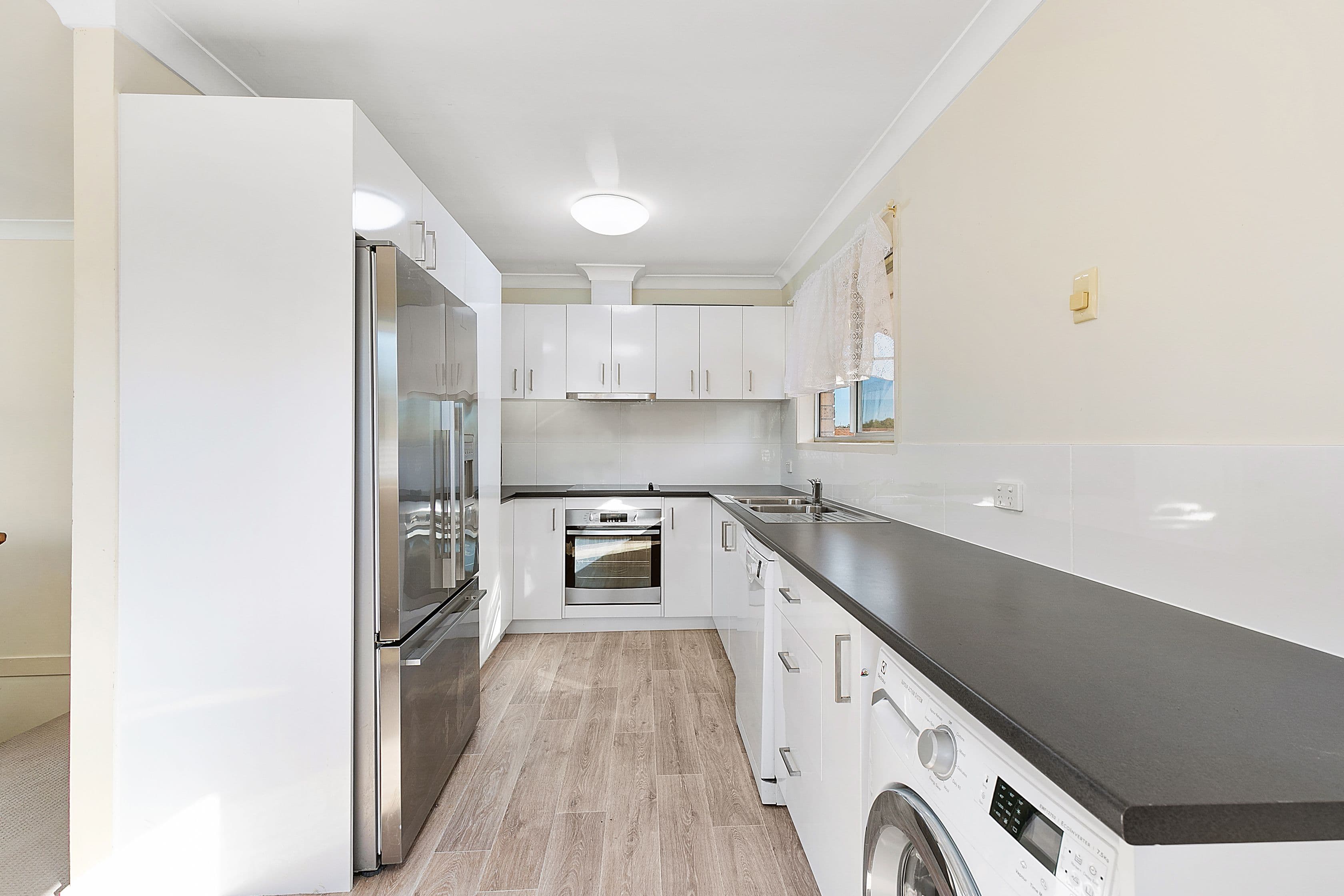5 Ostend Court, Cleveland QLD 4163, Cleveland - Thumbnail 2